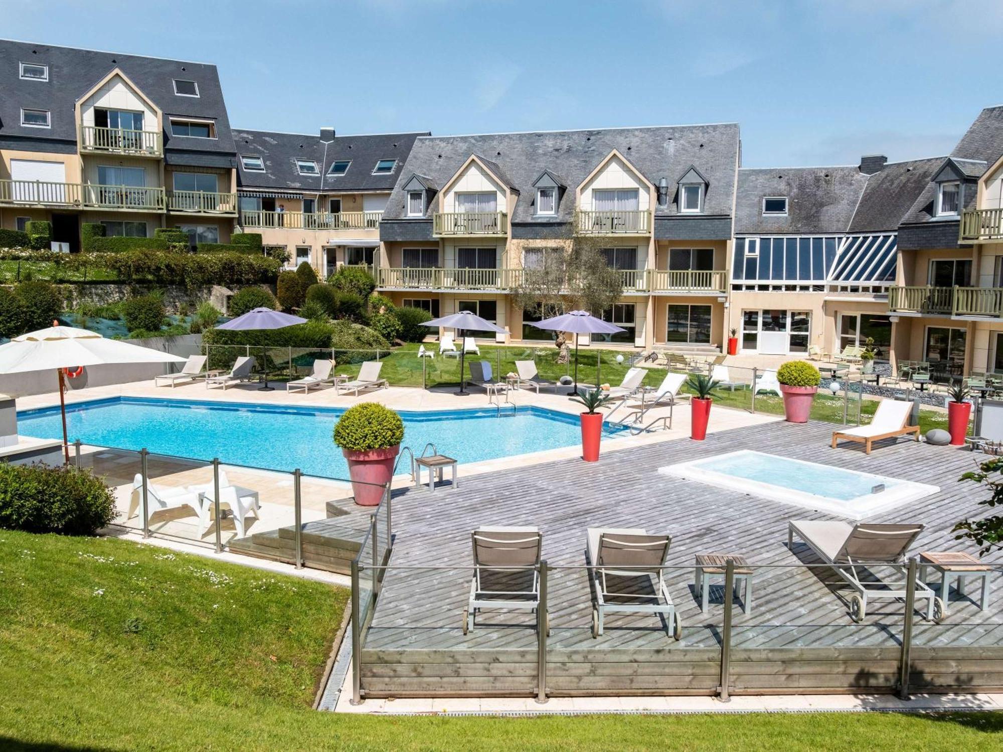 Mercure Bayeux Omaha Beach Пор-ан-Бессен-Юппен Екстер'єр фото