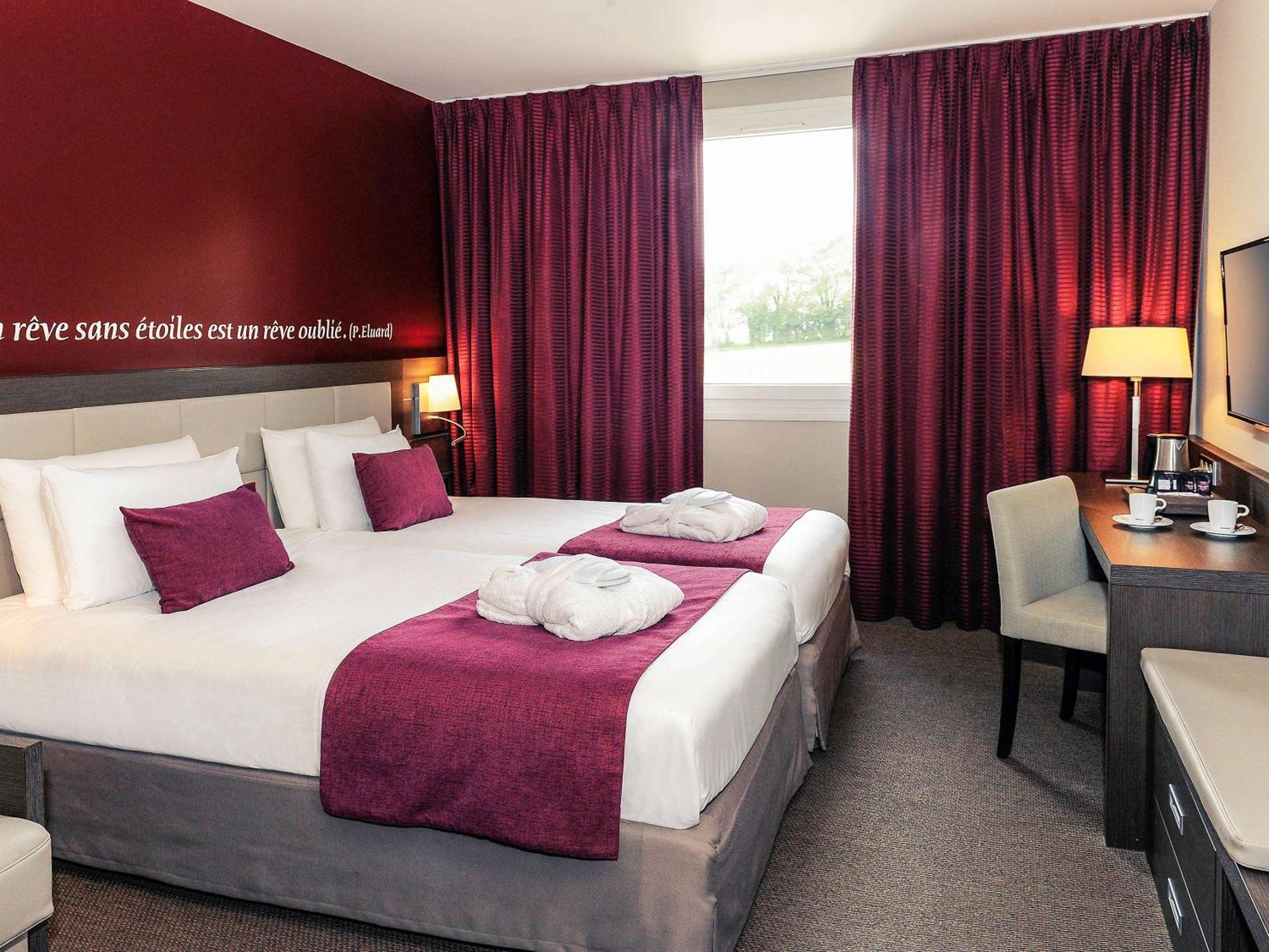 Mercure Bayeux Omaha Beach Пор-ан-Бессен-Юппен Екстер'єр фото